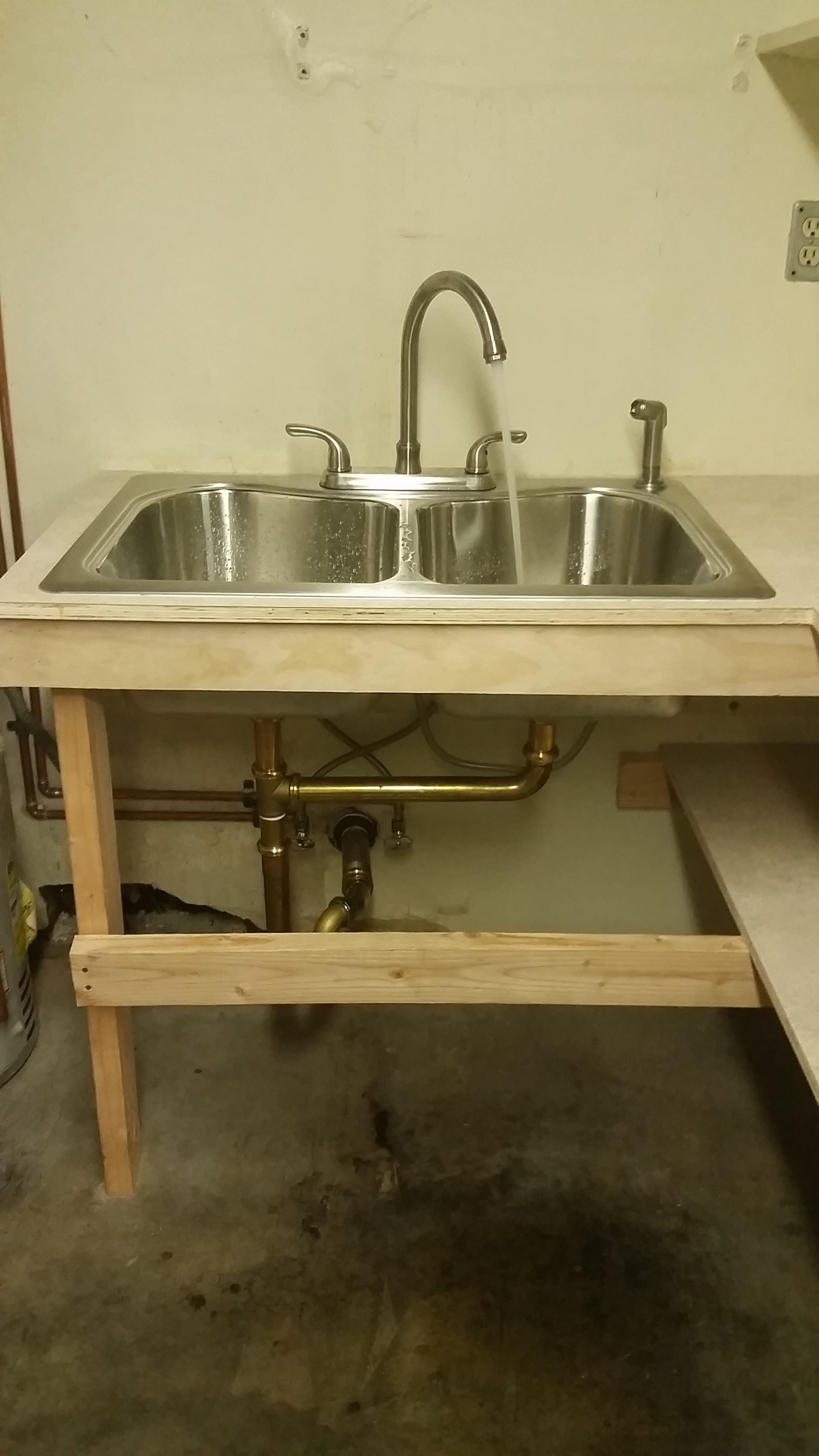 Double Sink Install – Keithley Plumbing